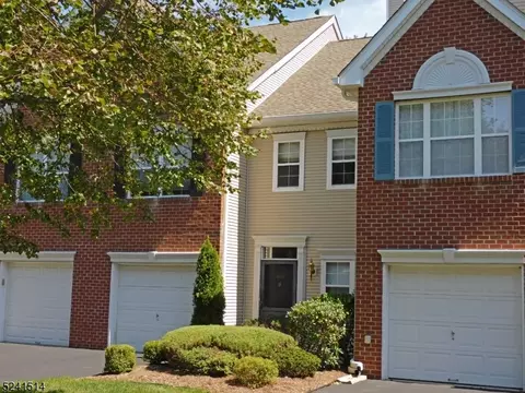 806 S Branch Dr, Whitehouse Station, NJ 08889