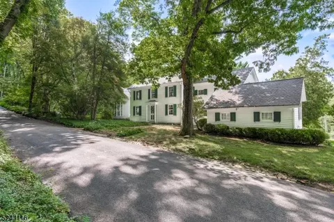 55 Lamerson Rd, Chester Twp, NJ 07930