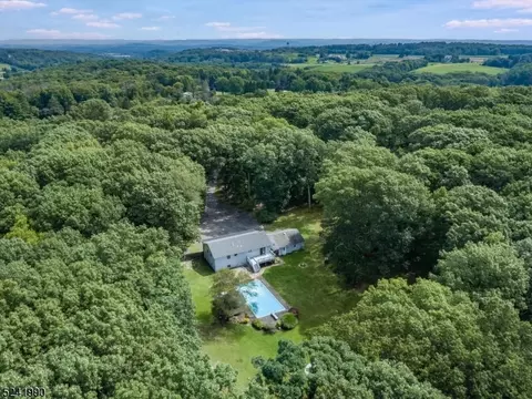 12 Anderson Hill Rd, Fredon Twp, NJ 07860