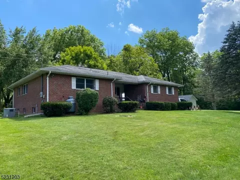 15 Benton Rd, Blairstown Twp, NJ 07832