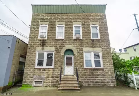 280 Wilson Ave, Newark, NJ 07105