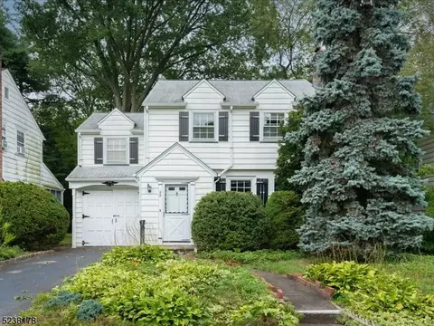 28 Hawthorne Ave, Glen Ridge, NJ 07028