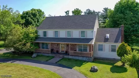 110 Barley Sheaf Rd, Flemington, NJ 08822