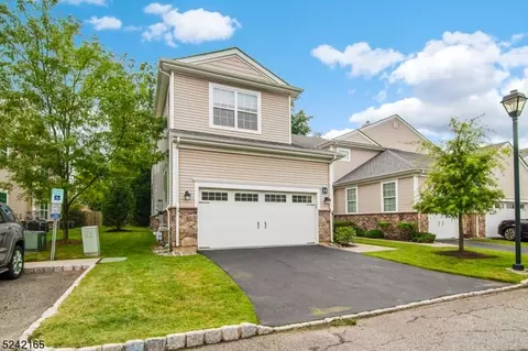 14 Mc Nish Way, Caldwell, NJ 07006