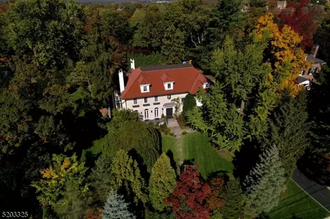 99 Prospect St, Summit, NJ 07901