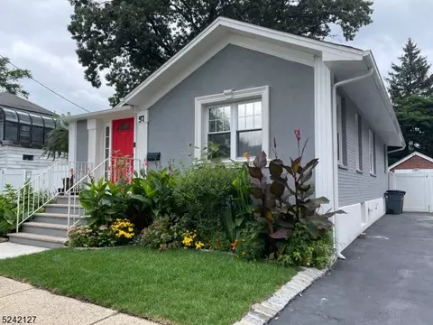 57 Stuyvesant Rd, Teaneck, NJ 07666