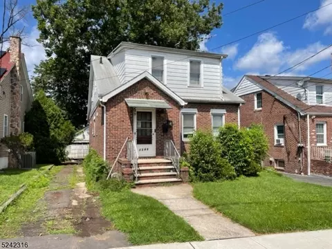 1346 Camden Ct, Union, NJ 07083