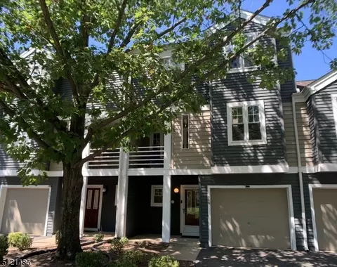 366 Pond Rd, Bridgewater, NJ 08807