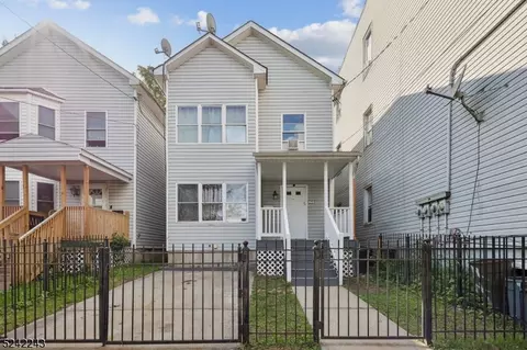 279 Fairmount Ave, Newark, NJ 07103