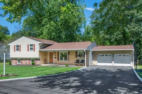 30 Queens Rd, Rockaway, NJ 07866
