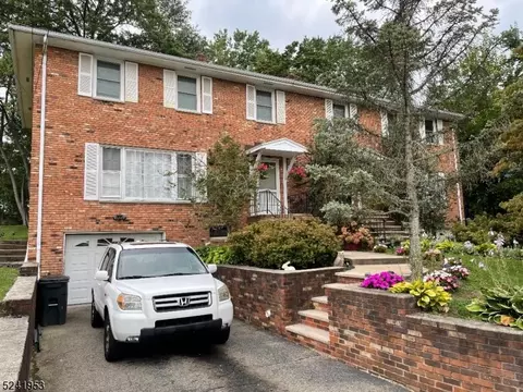 24 Kinney St, Madison, NJ 07940