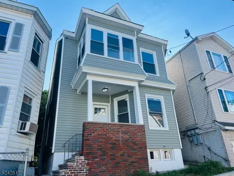 13 Barnert Pl, Paterson, NJ 07522