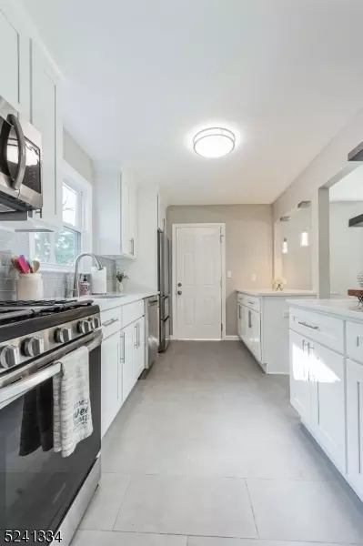 839 E 7th St, Plainfield, NJ 07062 photo 9
