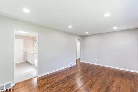 839 E 7th St, Plainfield, NJ 07062 photo 11