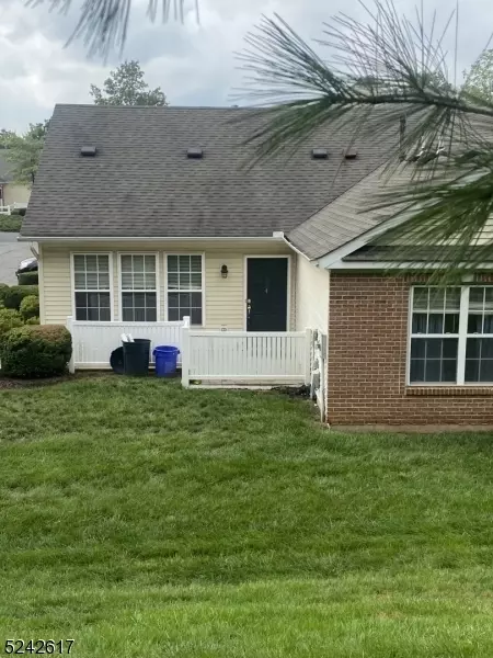 34 Chandler Ct, Hillsborough, NJ 08844