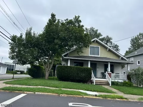 355 Bates St, Phillipsburg, NJ 08865