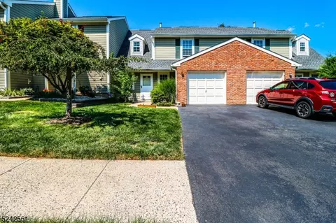 209 Haworth Pl, Franklin Twp, NJ 08873