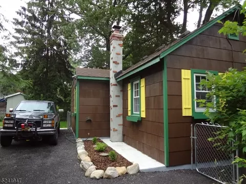 1 Village Pl, Jefferson, NJ 07438