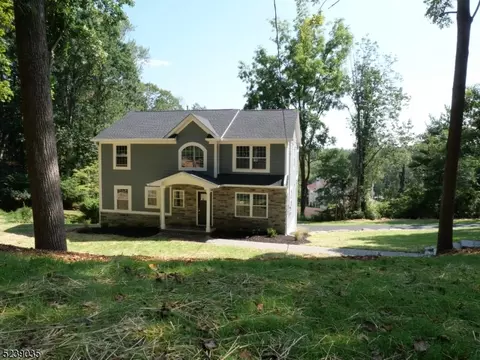 173 Gates Ave, Long Hill, NJ 07933