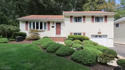 359 Midway Ave, Fanwood, NJ 07023