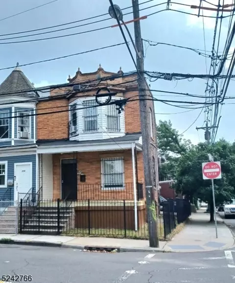 118 Eleventh Ave, Newark, NJ 07107