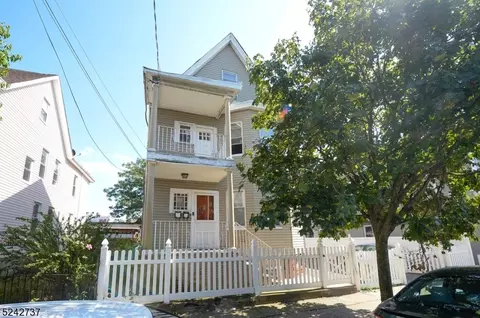 103 Highland St, Paterson, NJ 07524