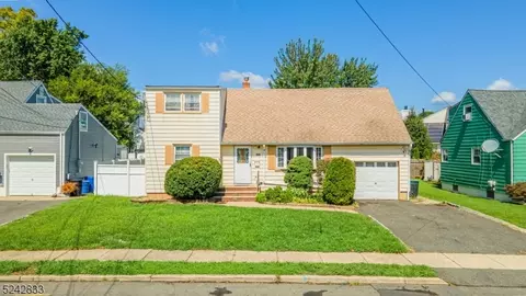 1631 Earl St, Union, NJ 07083