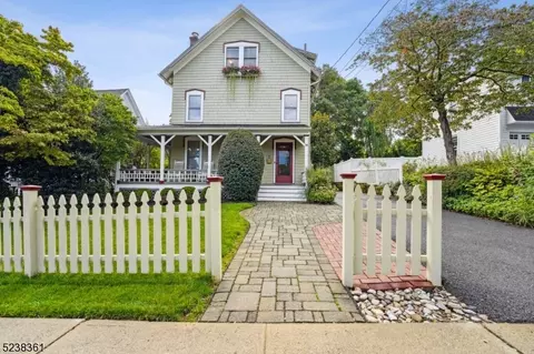 38 Green Ave, Madison, NJ 07940