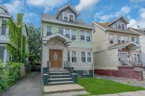 184 Mapes Ave, Newark, NJ 07112