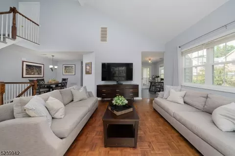 23 Cadence Ct, Morristown, NJ 07960
