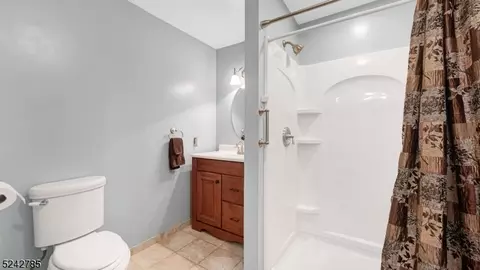20 Smith Ln, Wayne, NJ 07470 photo 27