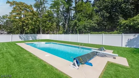 20 Smith Ln, Wayne, NJ 07470 photo 32