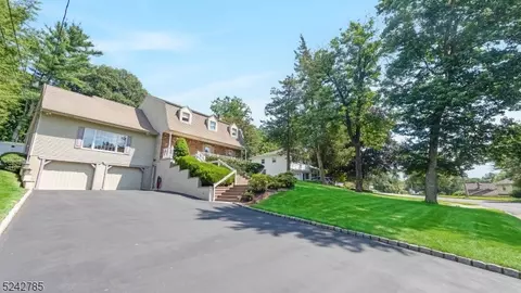 20 Smith Ln, Wayne, NJ 07470 photo 2