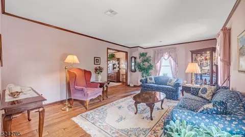 20 Smith Ln, Wayne, NJ 07470 photo 5