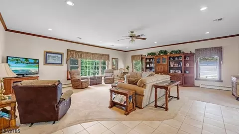 20 Smith Ln, Wayne, NJ 07470 photo 11