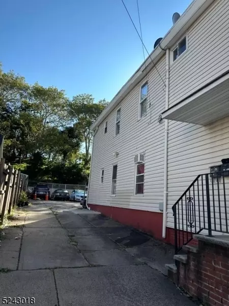 445-447 Summer, Paterson, NJ 07501