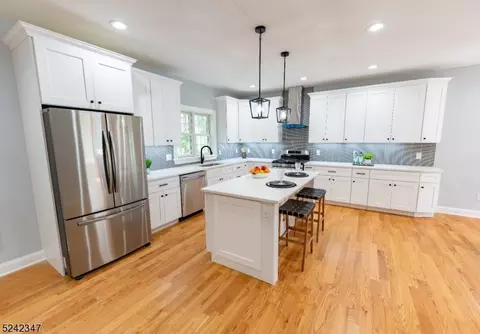 473 Plainfield Ave, Berkeley Heights, NJ 07922 photo 15