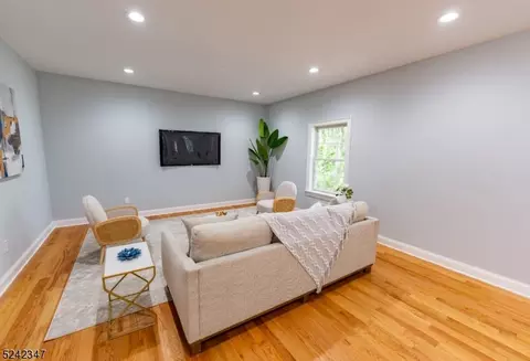 473 Plainfield Ave, Berkeley Heights, NJ 07922 photo 13
