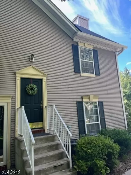67 Heritage Ct, Towaco, NJ 07082