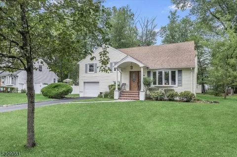 48 Amelia Ave, Livingston, NJ 07039