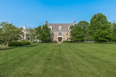 30 Sherwood Farm Rd, Far Hills, NJ 07931