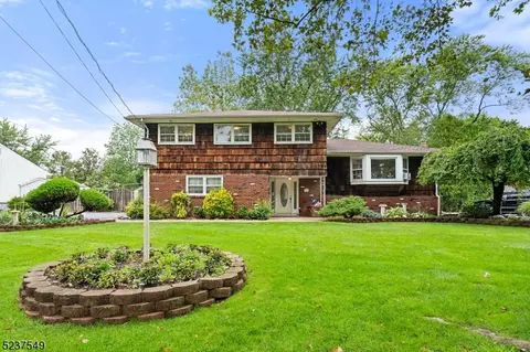 18 Ferndale Dr, Parsippany-troy Hills Twp, NJ 07054