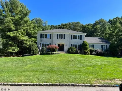 19 Cambridge Ave, Denville, NJ 07834