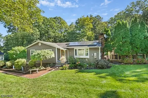 6 Lejay Ct, Wharton, NJ 07885