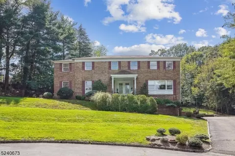 14 Morningside Ct, Short Hills, NJ 07078