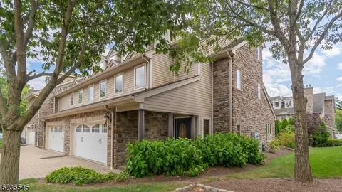 18 Eggers Ct, Summit, NJ 07901