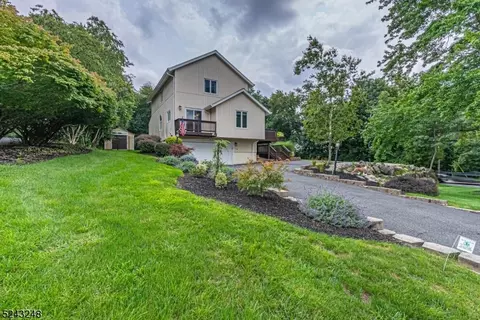 104 Lynn Dr, Byram Twp, NJ 07821