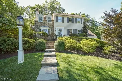 78 Blackburn Rd, Summit, NJ 07901