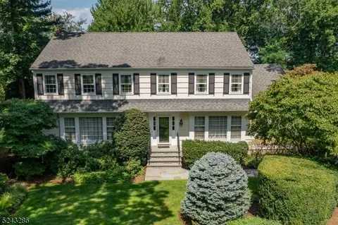 125 Sunset Dr, Chatham Twp, NJ 07928