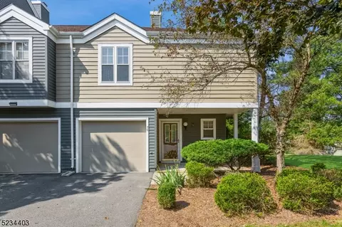 76 Village Cir, Bridgewater, NJ 08807